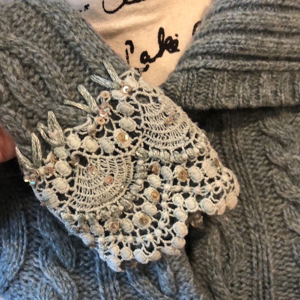 Cottagecore wool sleeping on snow button down sweater - Picture 3 of 9